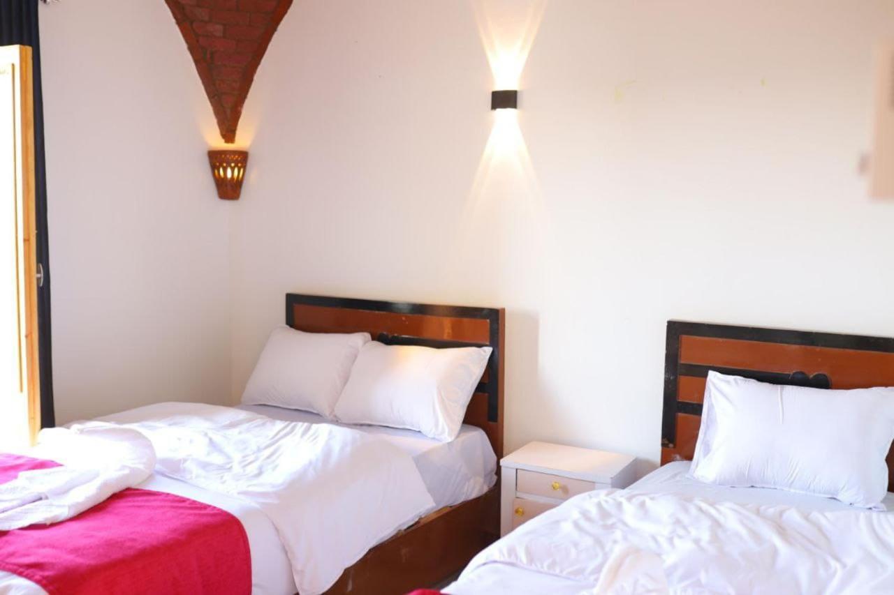 Quiet Gate Guest House Lel Agalta Exterior foto